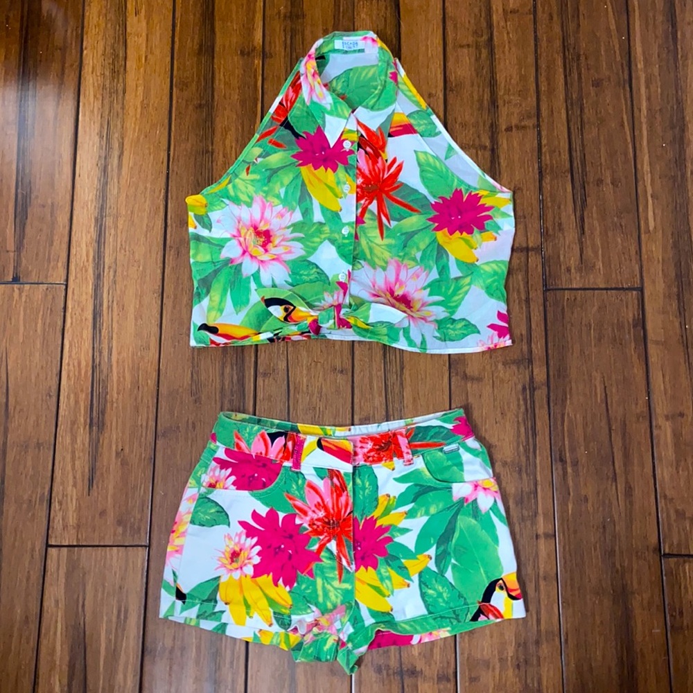 Escada sport summer outfit.